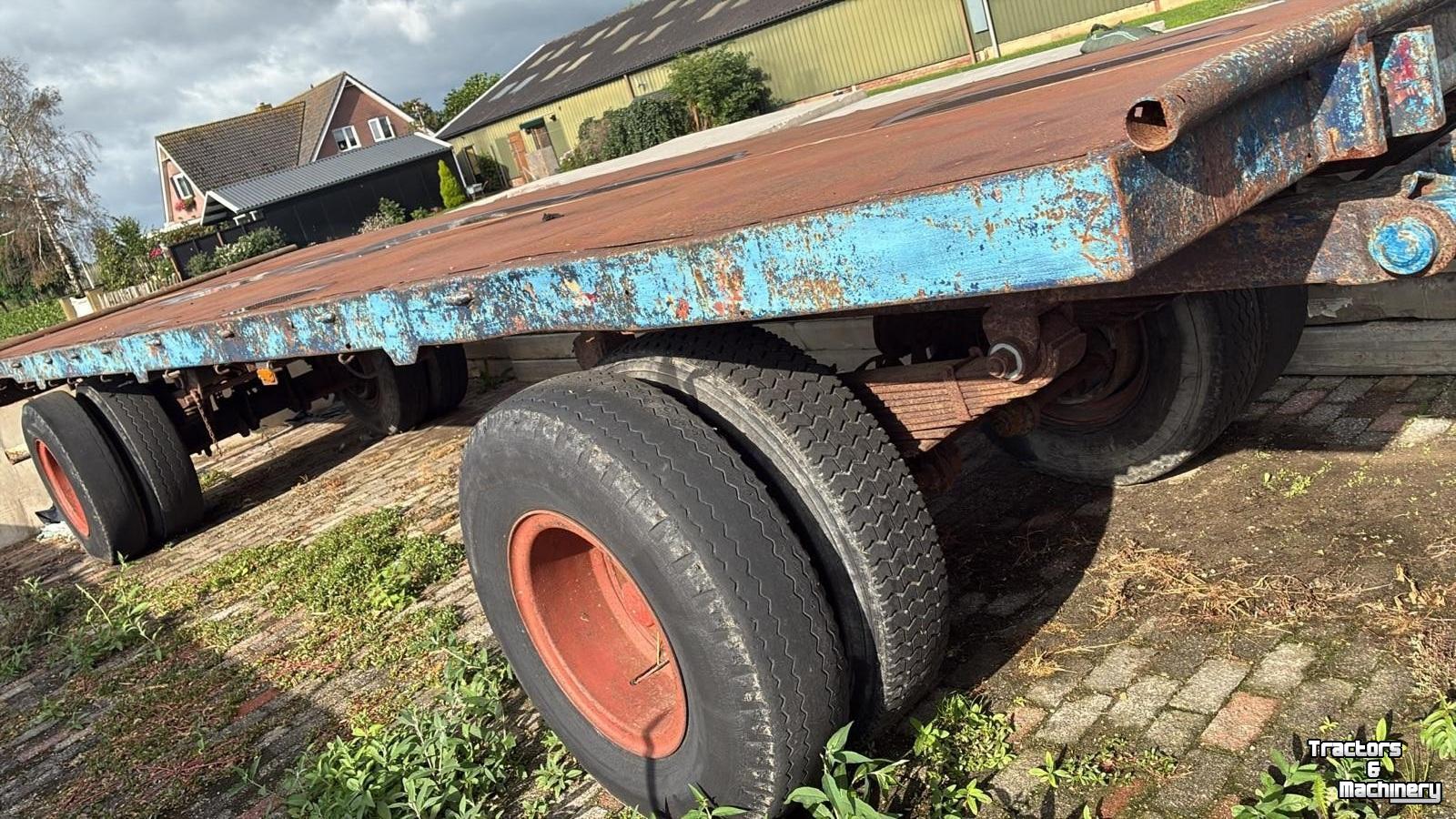 Agricultural wagon  Aanhanger 8 Meter lang