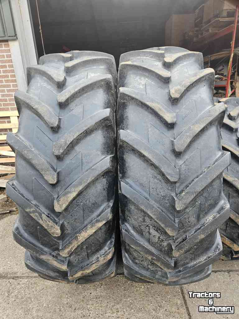 Wheels, Tyres, Rims & Dual spacers Michelin 20.8R38 en 16.9R28 Agribib. 35 mm