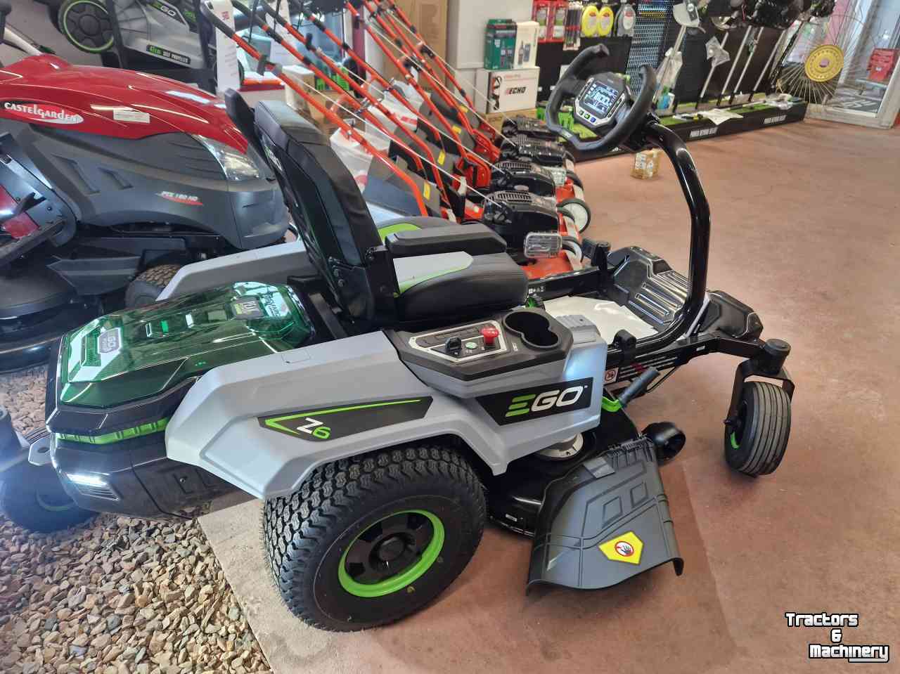 Ride-on mower EGO EGO zitmaaier ZT4201E-S 36AH Z6 zero turn met stuurwiel 107 cm incl. 3 x 12 Ah accu