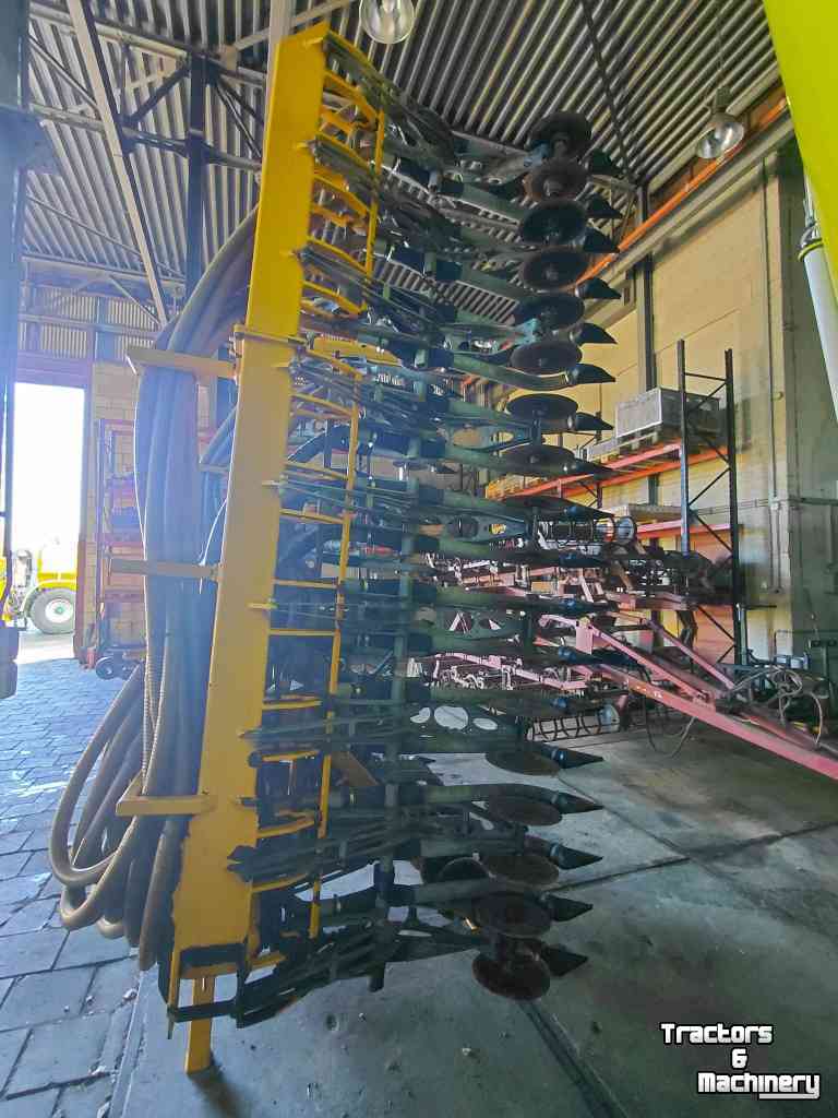 Offers on Tractors and Machinery since the last 229 days