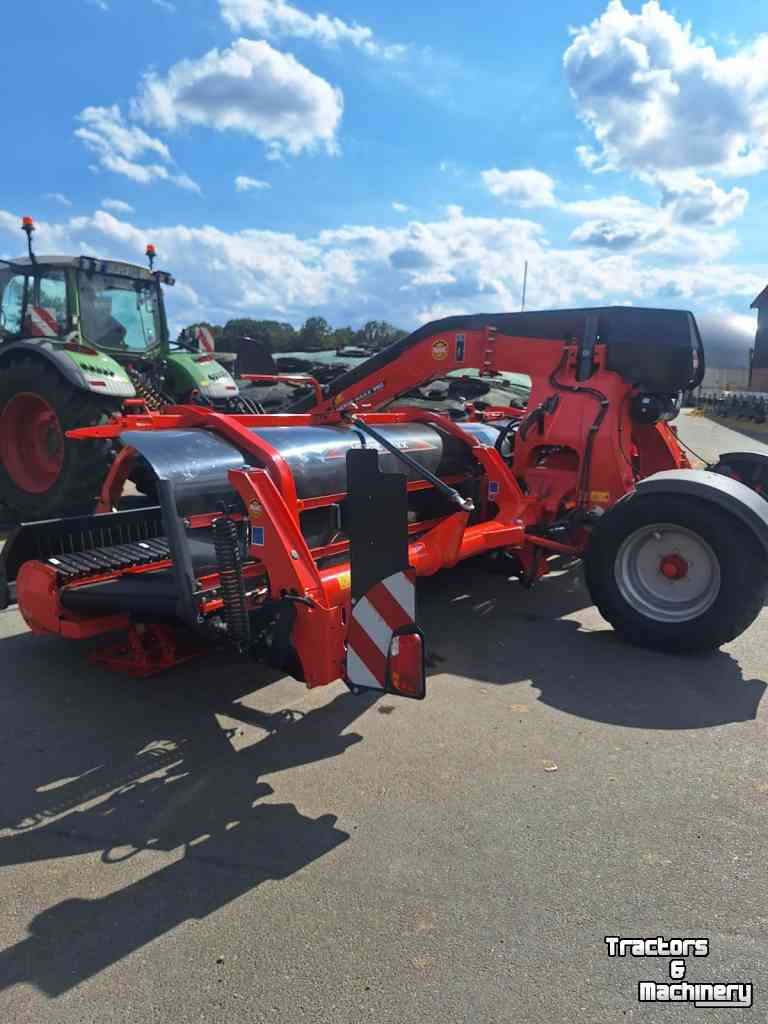 Rake Kuhn Merge Maxx 950