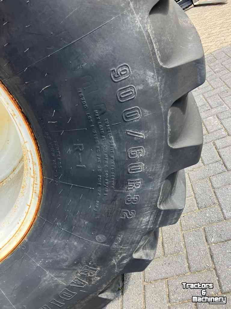 Wheels, Tyres, Rims & Dual spacers Firestone Set ALL TRACTION 23 Nok 40mm  900/60R32 compleet op Velg aansluiting 280/335/10gaats