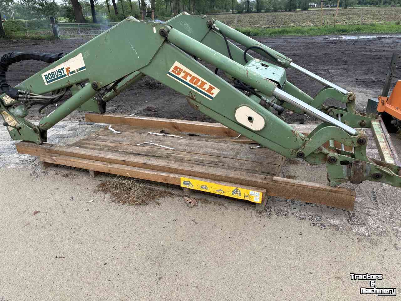 Front-end loader Stoll Robust F hdp