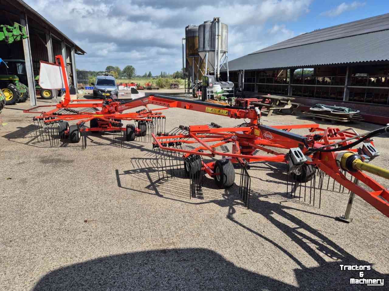 Rake Kuhn GA7922 treintje zijafleg hark