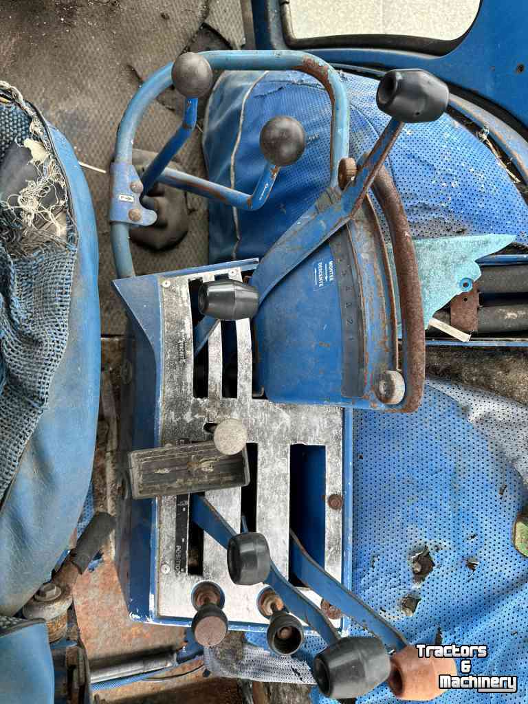 Tractor Ford TW-10