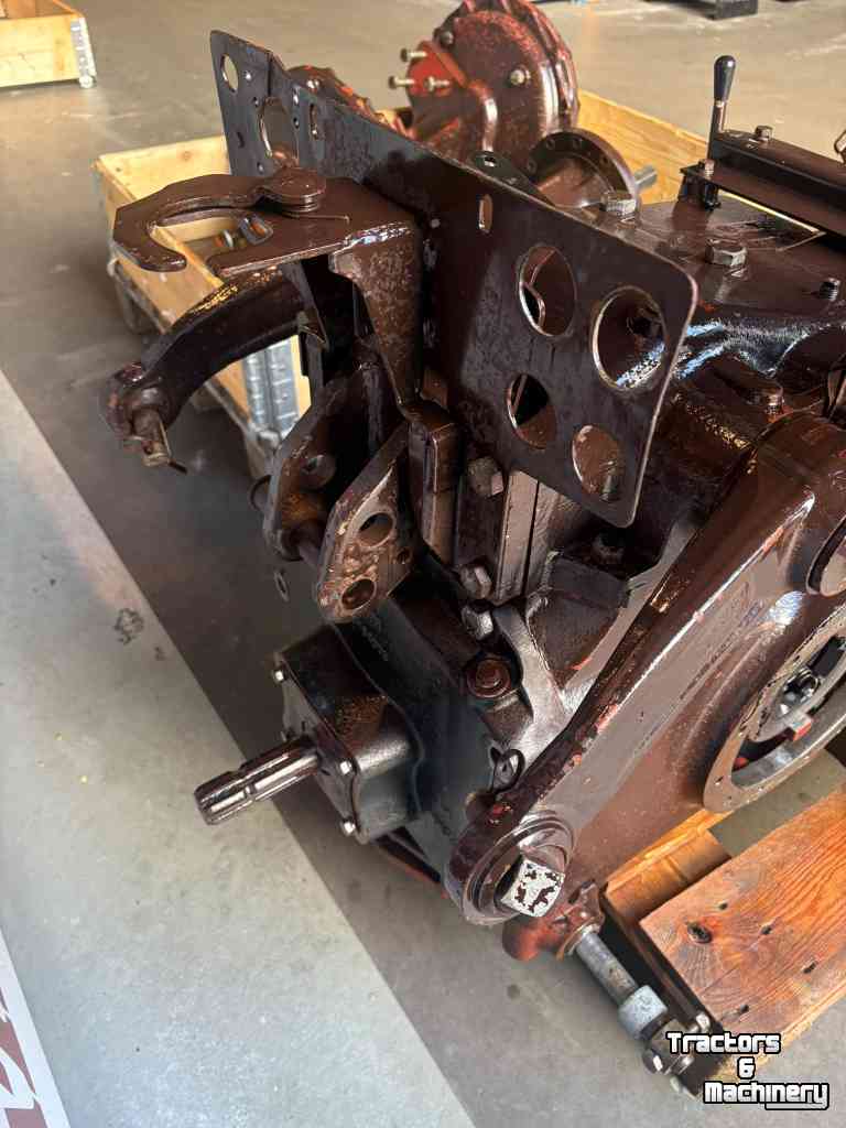 Used parts for tractors Fiat 70-66 transmissie en achterassen