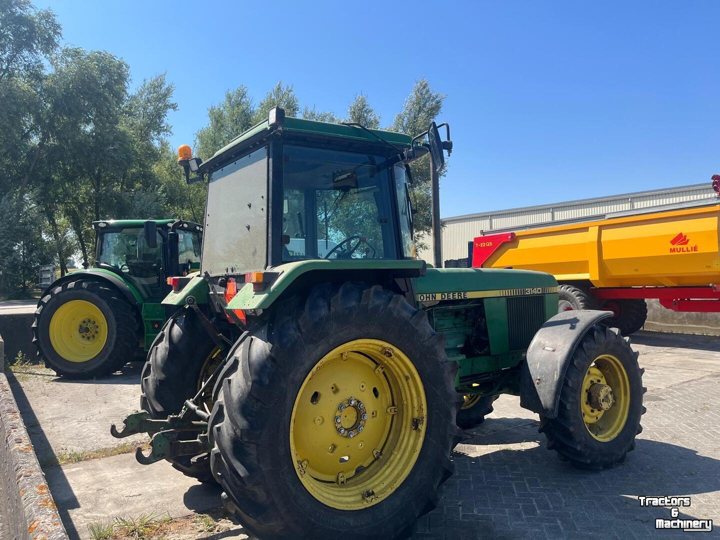 Tractor John Deere 3140