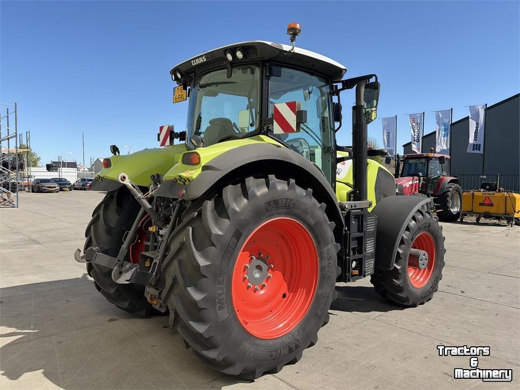 Tractor Claas Axion 830 CMATIC
