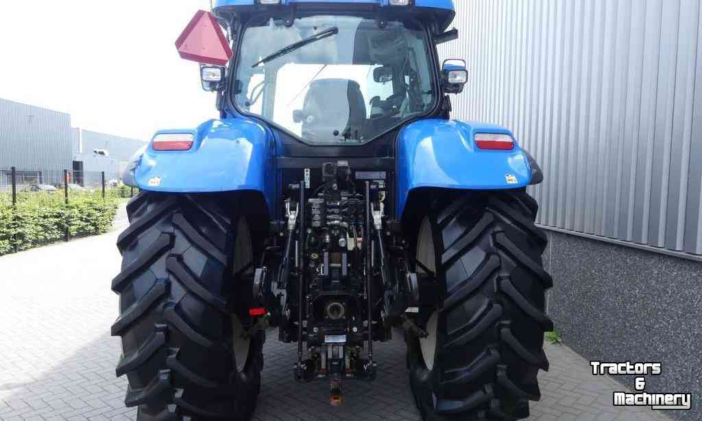 Tractors New Holland T6090
