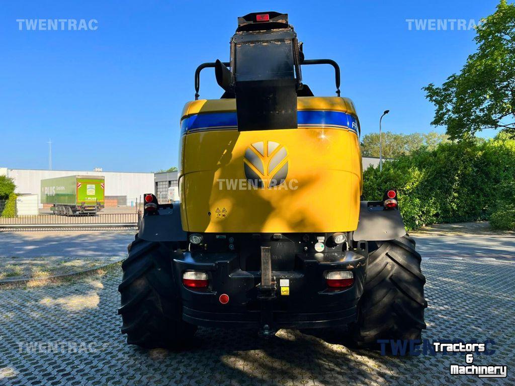 Forage-harvester New Holland FR 700 hakselaar