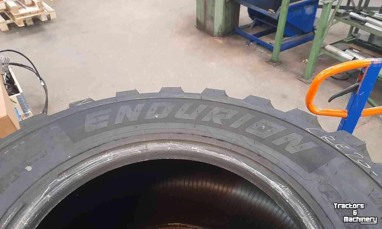 Wheels, Tyres, Rims & Dual spacers Vredestein 500/70R24 Endurion