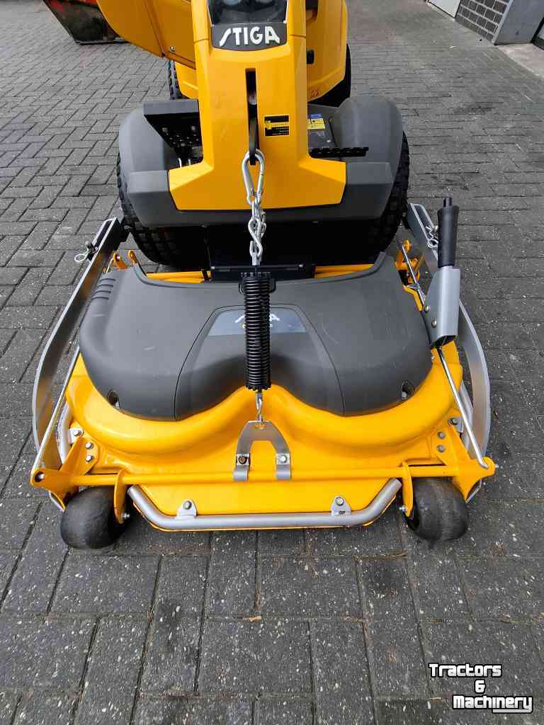 Ride-on mower Stiga PARK 420 P