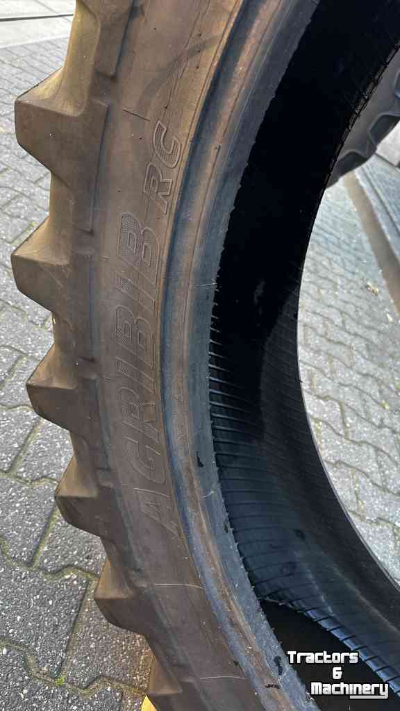 Wheels, Tyres, Rims & Dual spacers Michelin 340/85R46