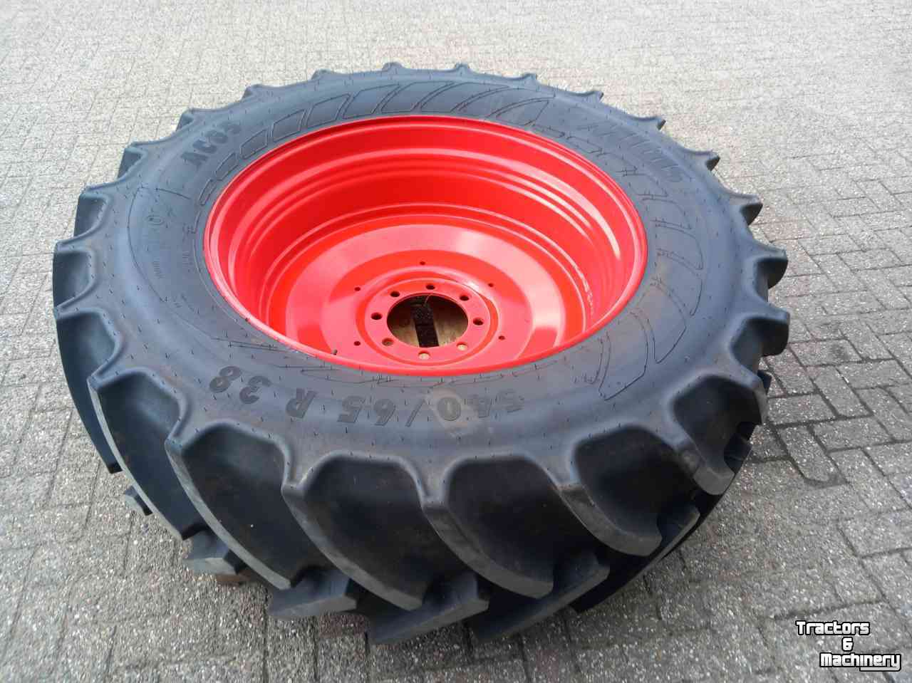 Wheels, Tyres, Rims & Dual spacers  Mitas wielenset 540/65/38 en 480/65/24 op fendt velgen