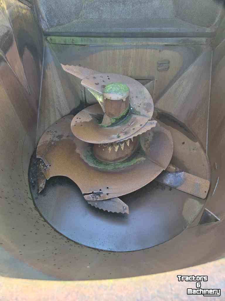 Feed mixer BVL V-MIX 10LS