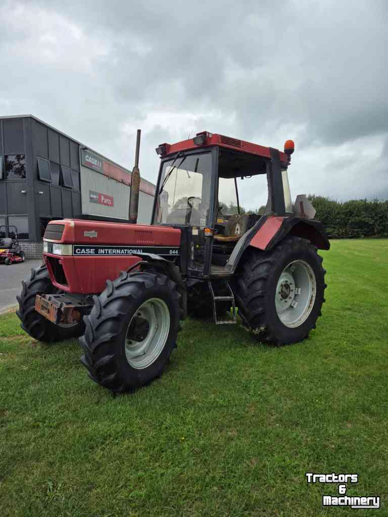 Tractor Case-IH 844XL