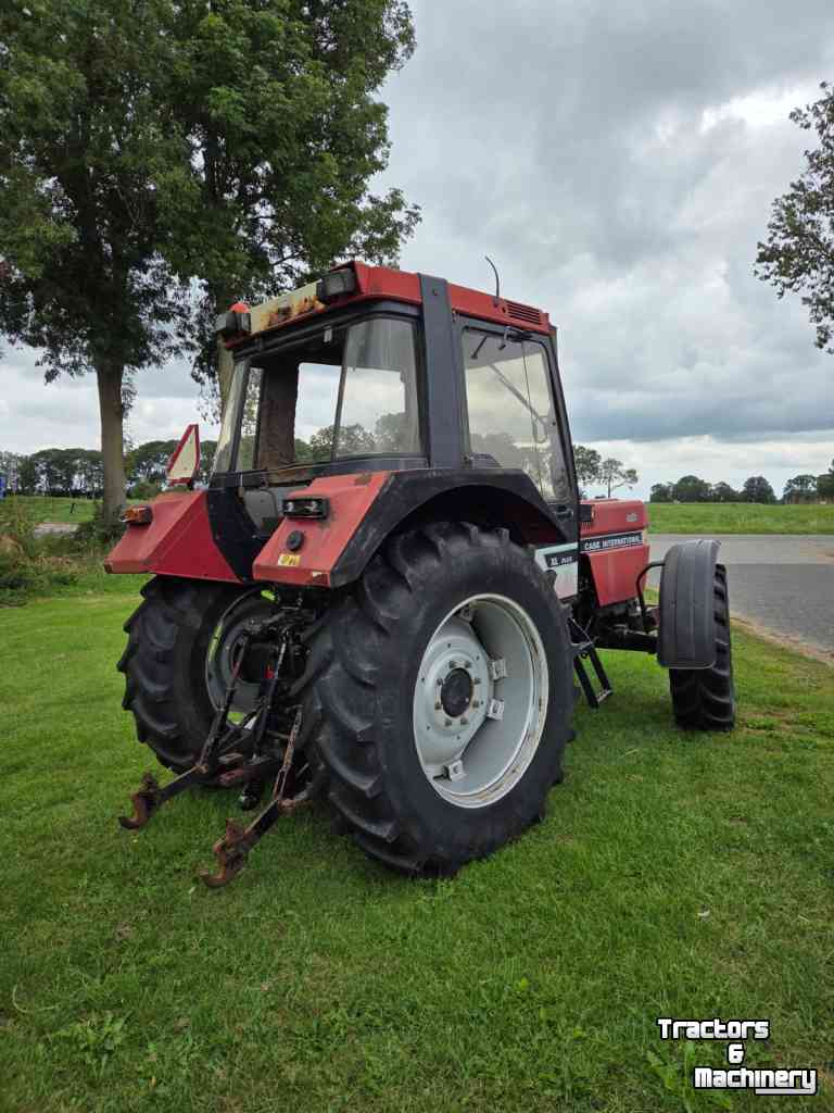 Tractor Case-IH 844XL