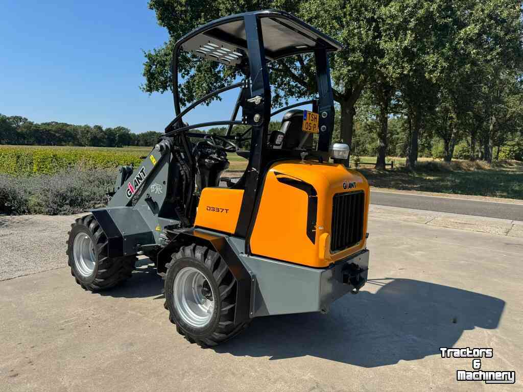 Wheelloader Giant 337t