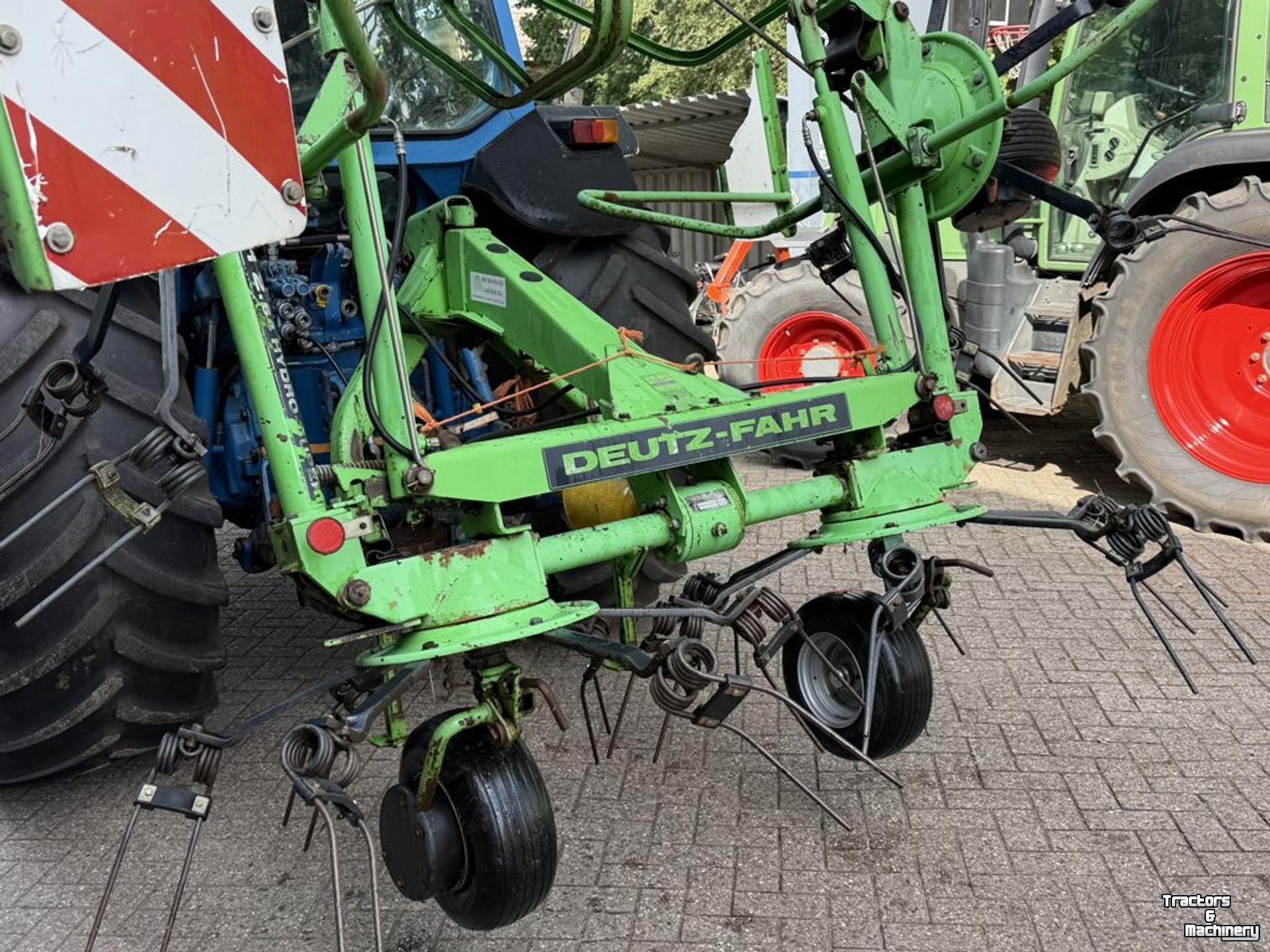 Tedder Deutz-Fahr Deutz-Fahr schudder