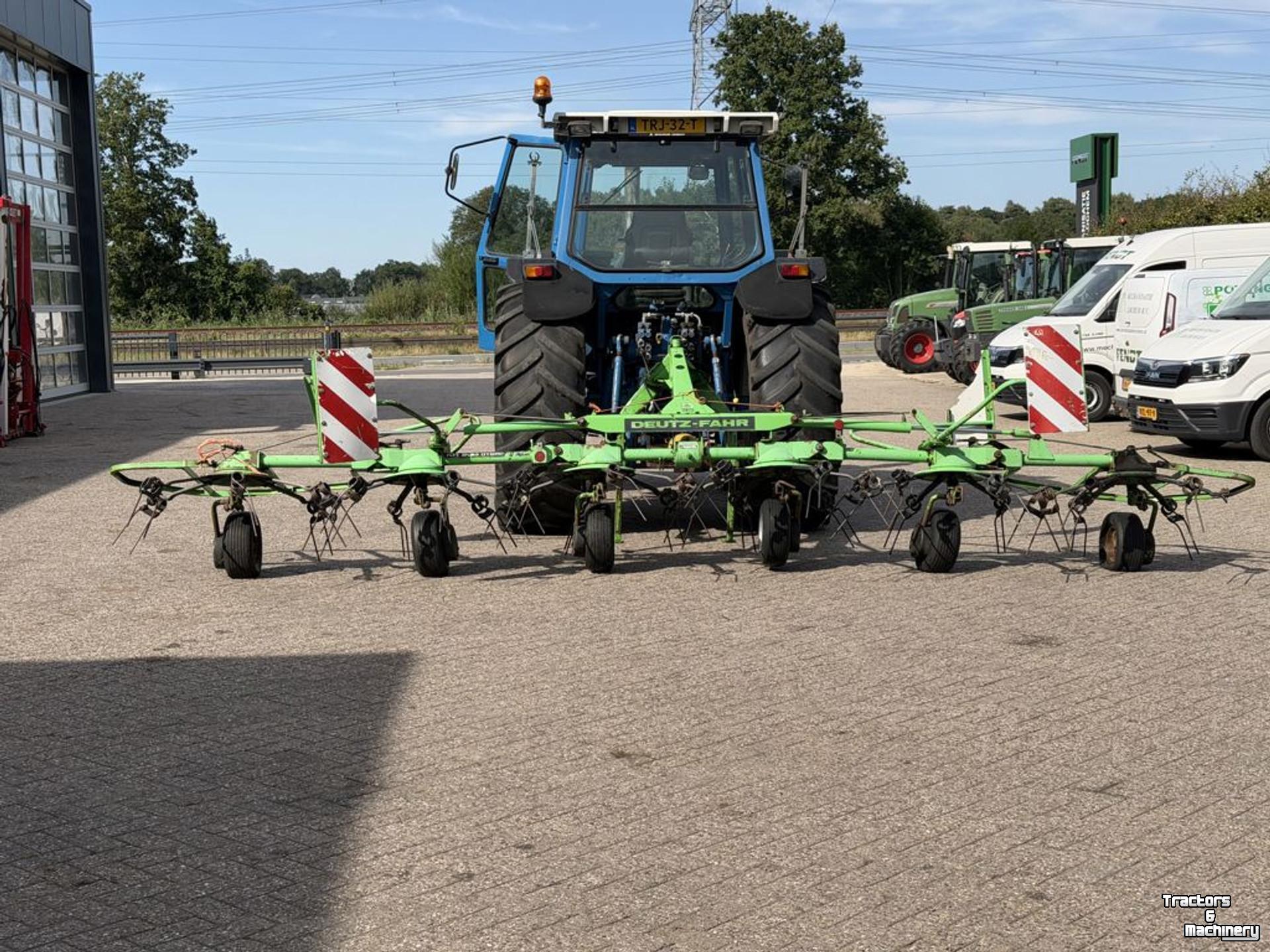 Tedder Deutz-Fahr Deutz-Fahr schudder