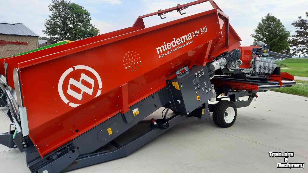 Receiving hopper Miedema MH 240 stortbunker