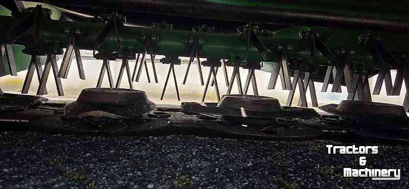 Mower John Deere 331