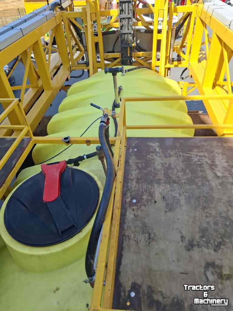 Fieldsprayer pull-type Dubex Mentor getrokken veldspuit