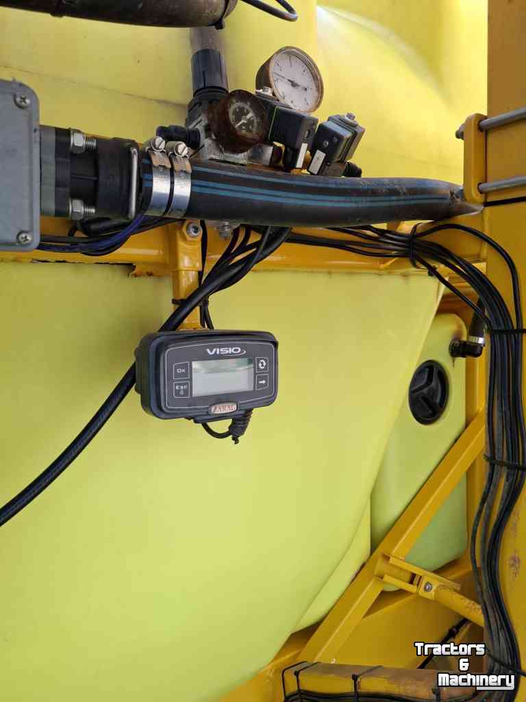 Fieldsprayer pull-type Dubex Mentor getrokken veldspuit