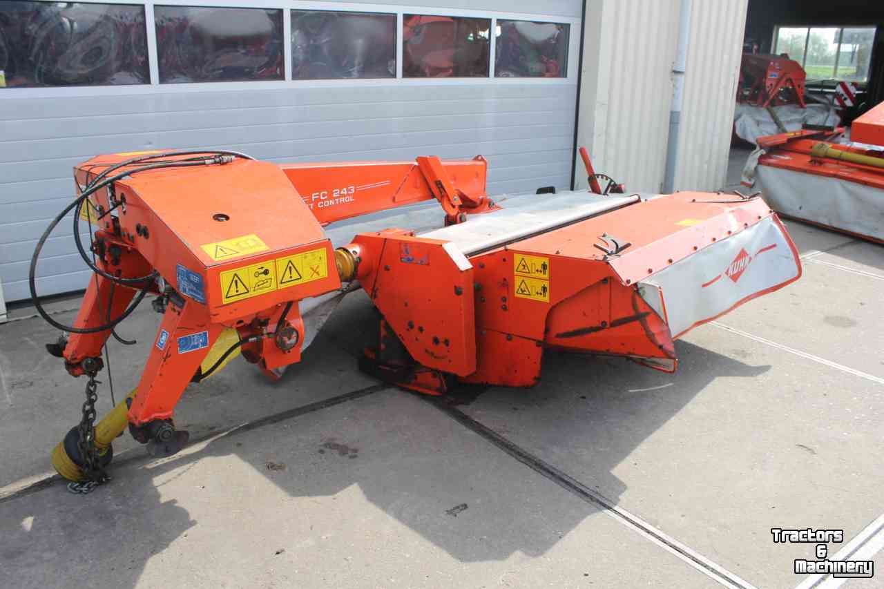 Mower Kuhn FC243 achtermaaier schijvenmaaier kneuzer lift-control