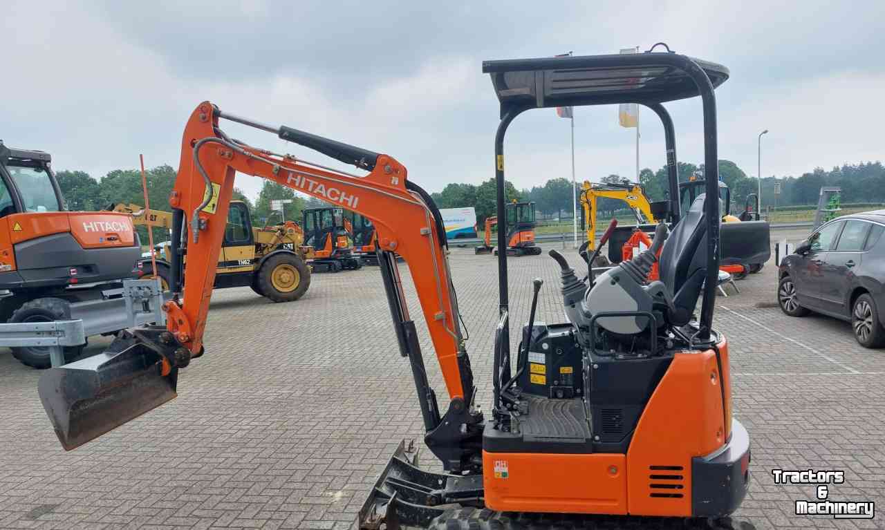 Mini-Excavator Hitachi 19U-5A