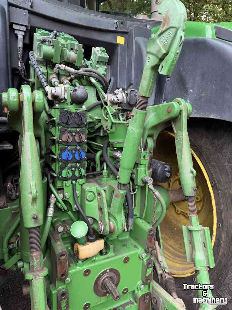 Tractor John Deere 6215R