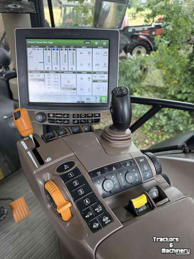 Tractor John Deere 6215R
