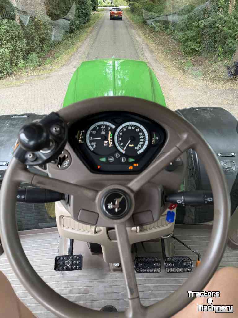 Tractor John Deere 6215R