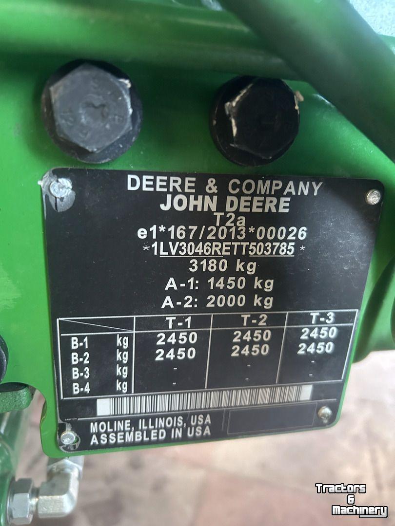 Small-track Tractor John Deere 3046R