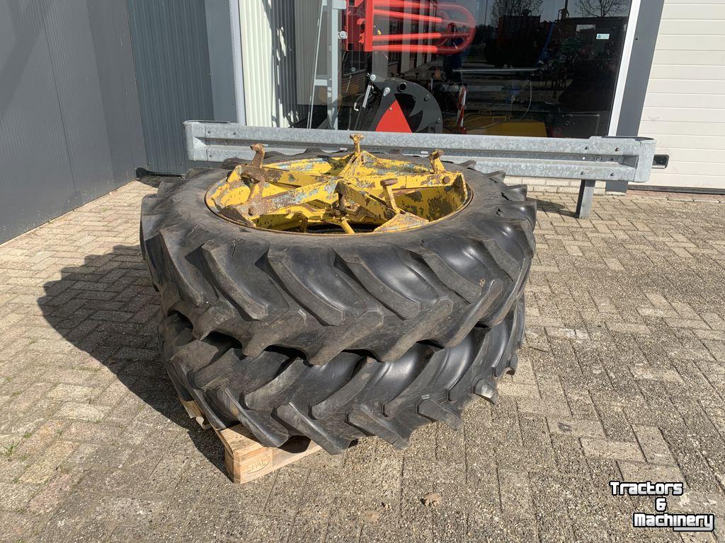 Wheels, Tyres, Rims & Dual spacers Vredestein 13.6R38 DUBBELLUCHT