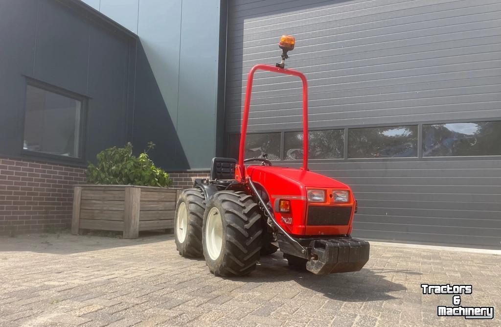 Tractor Goldoni Base 20 a kniktractor knik trekker - MARGE Ferrari holder Carraro bcs