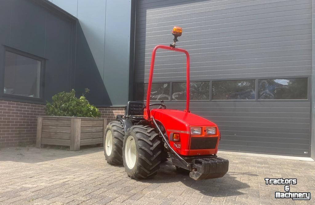 Tractor Goldoni Base 20 a kniktractor knik trekker - MARGE Ferrari holder Carraro bcs