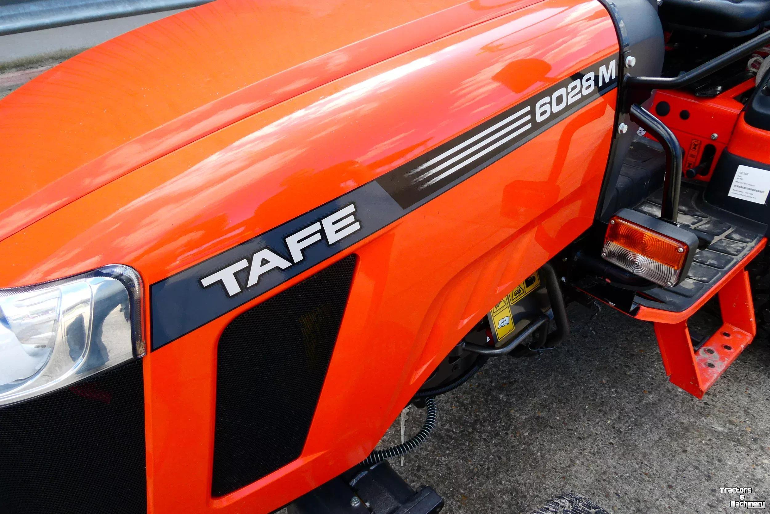Tractor TAFE 6028M