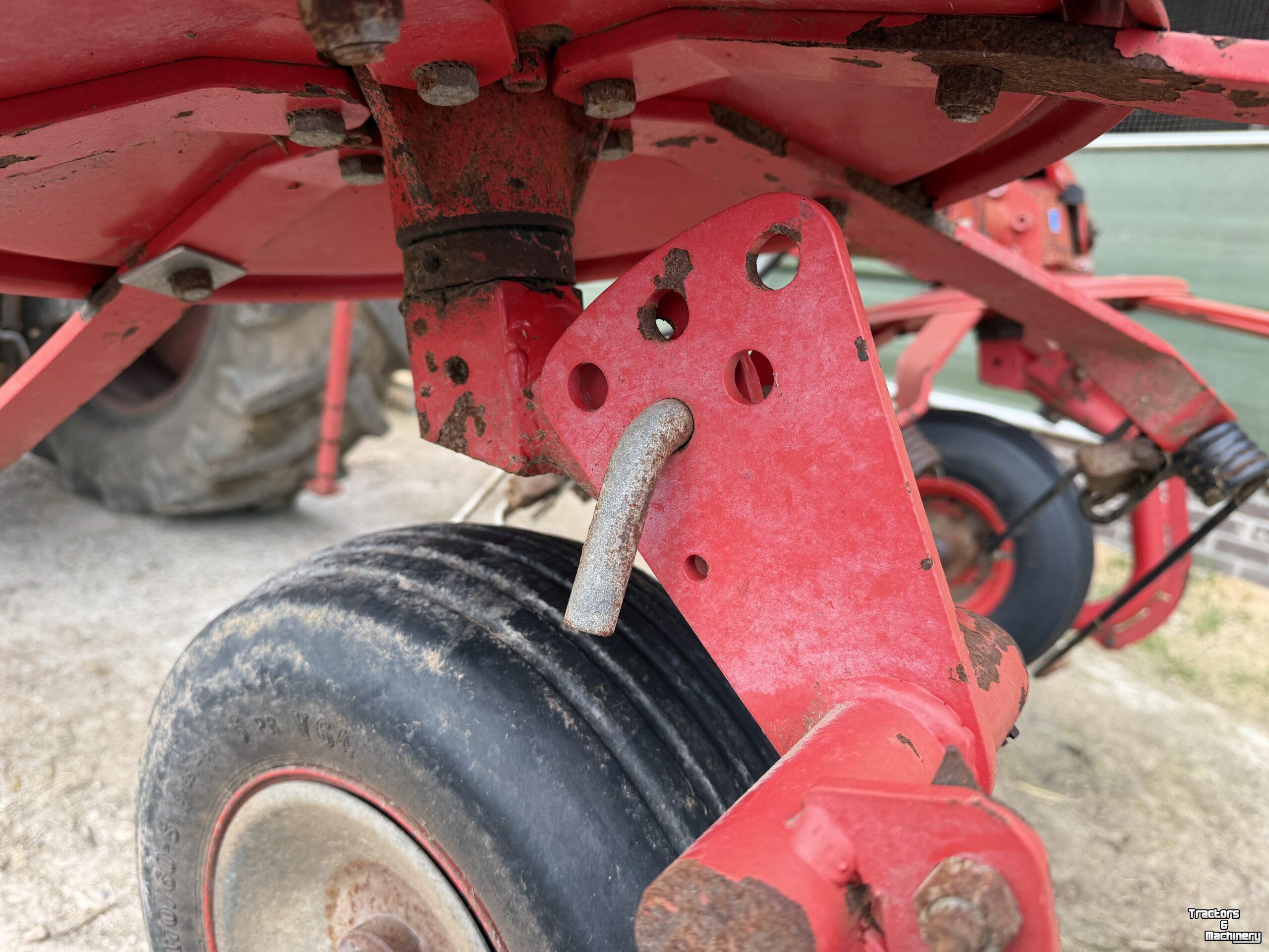 Tedder Lely Lotus 675
