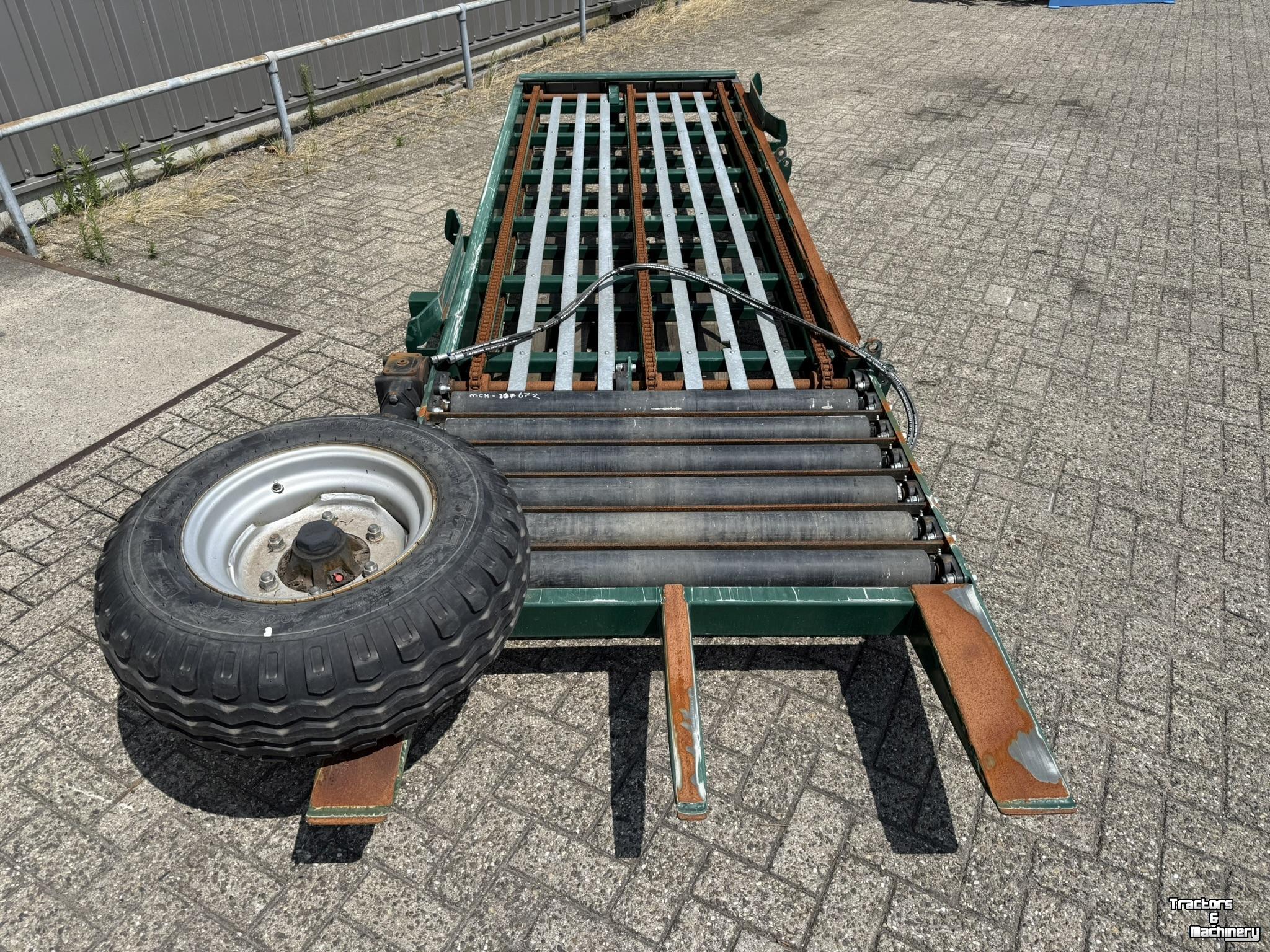 Potato harvester  Kistenplateau