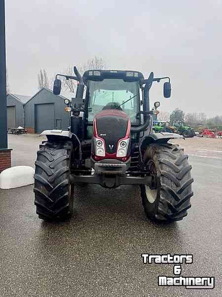 Tractor Valtra N123 Hitech5