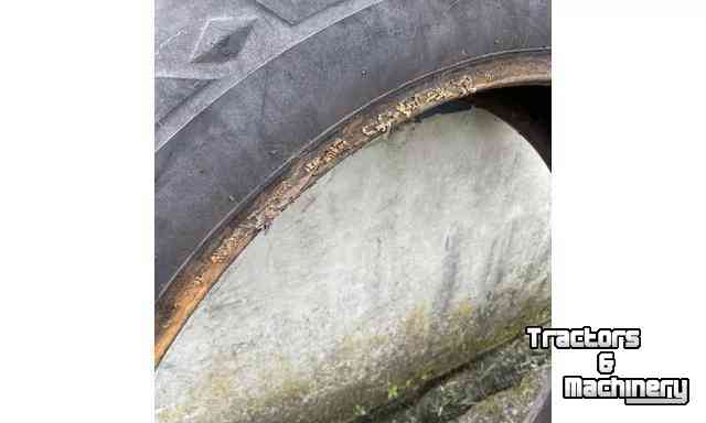 Wheels, Tyres, Rims & Dual spacers Good Year 12.4-36 20%