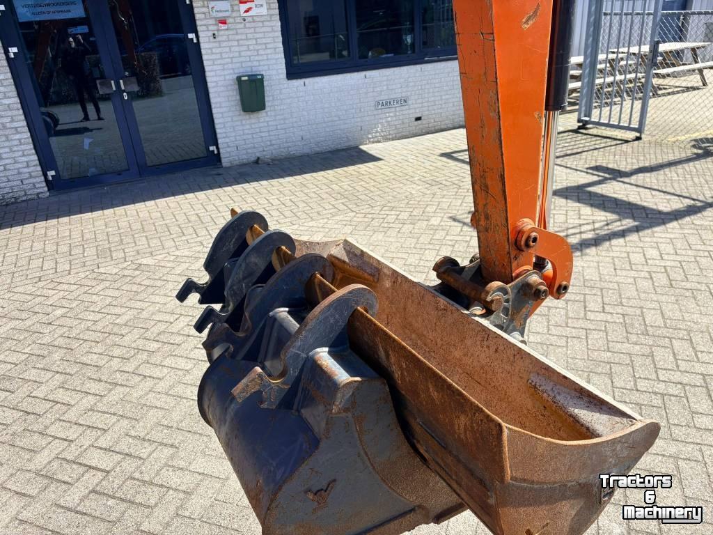 Mini-Excavator Hitachi ZX26U