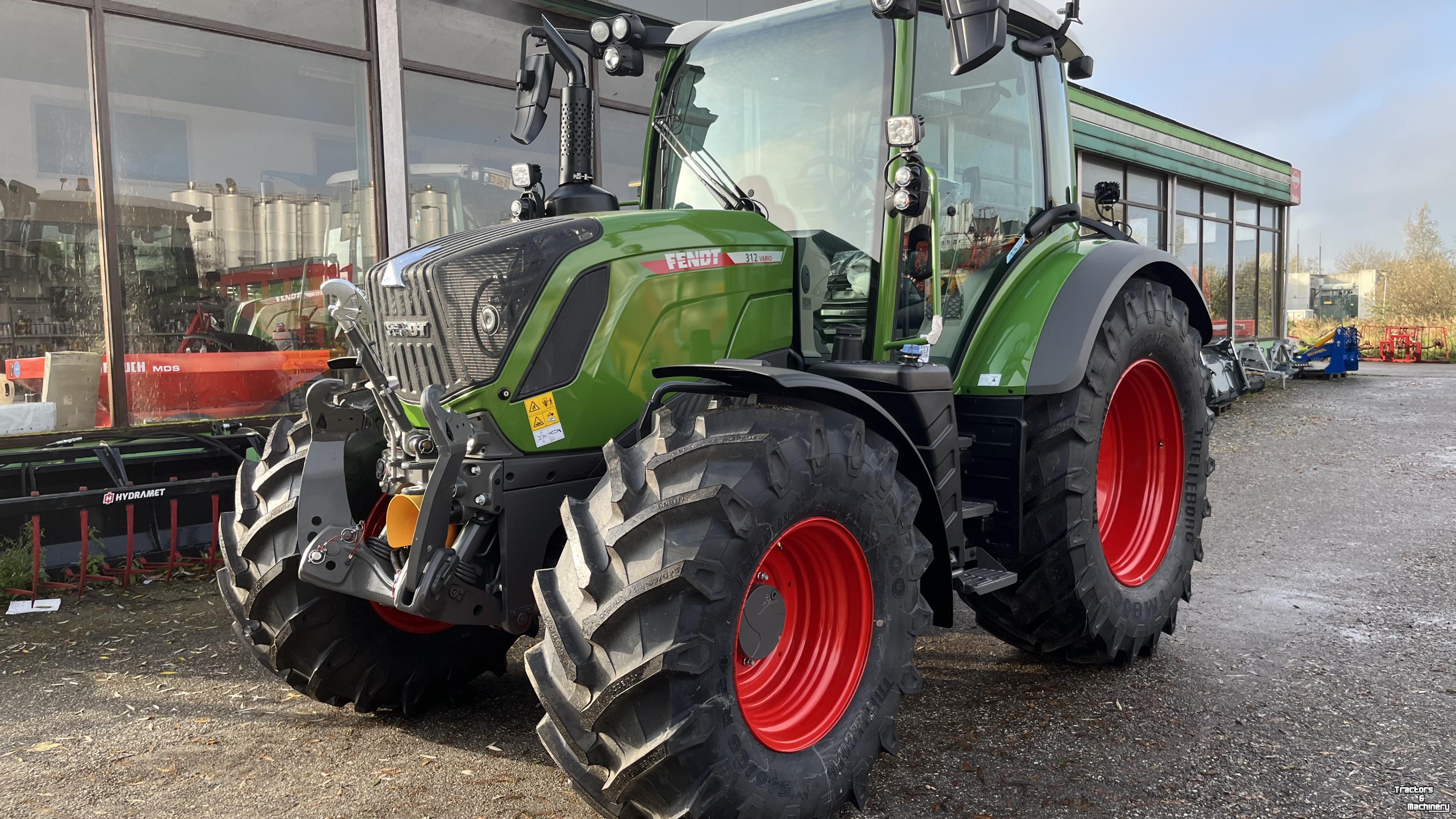 Tractor Fendt 312 one