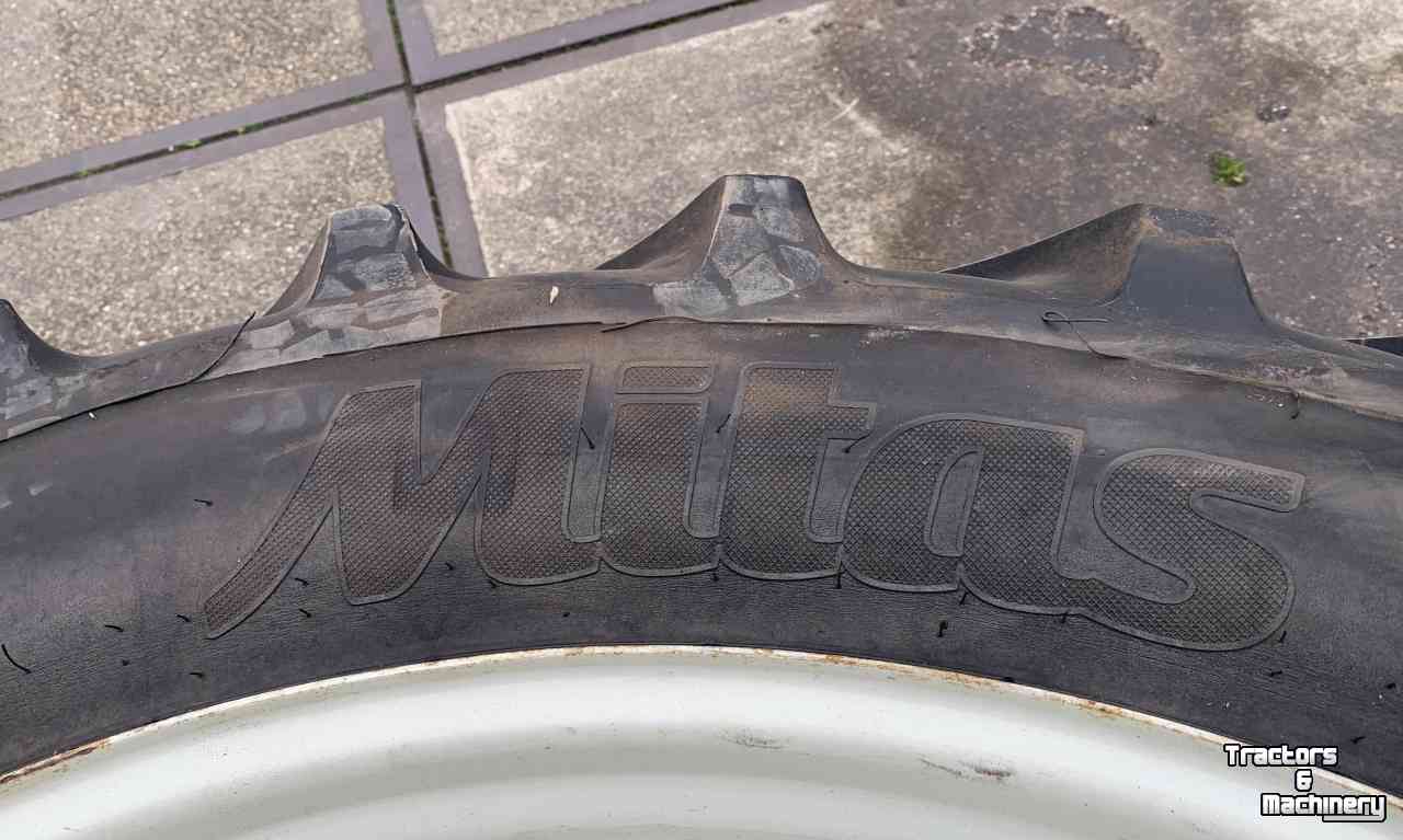 Wheels, Tyres, Rims & Dual spacers Mitas 300/95R42 80%
