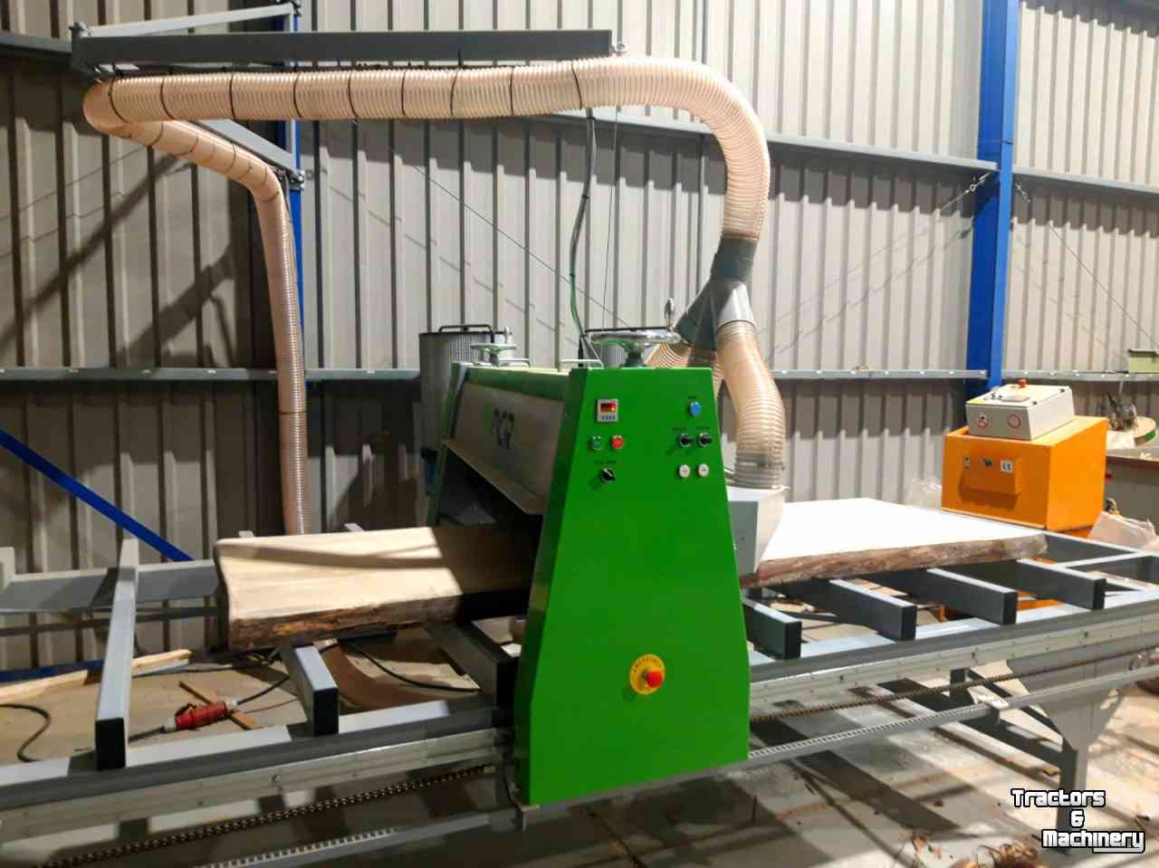 Other earthmoving and heavy equipment and accessories MCR MCR schuurmachine