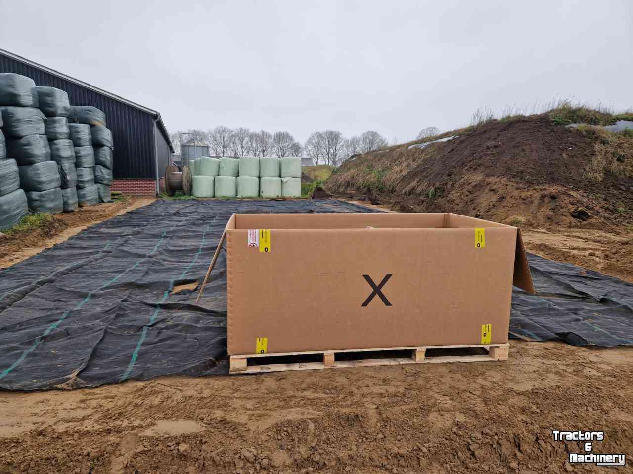 Slurry tank  Labaronne citaf mestzak vloeibare kunstmest zak