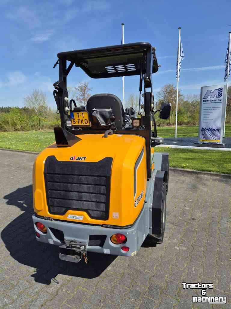 Wheelloader Giant G 2700 HD