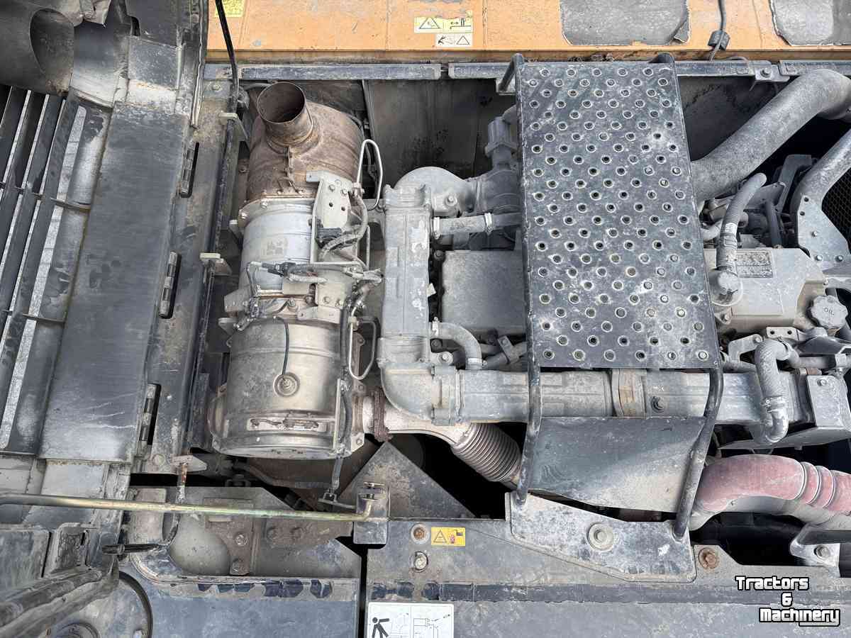 Excavator tracks Case CX 350C