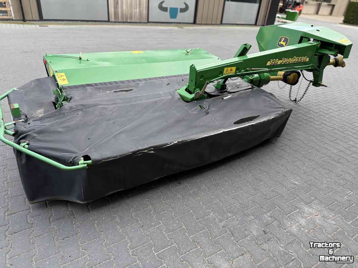 Mower John Deere 328 DISC maaier
